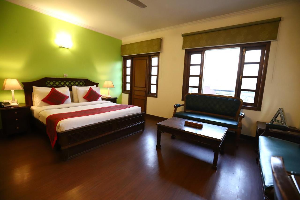 Hotel Ambica Palace Aiims New Delhi - Couple Friendly Local Id Accepted Exterior foto