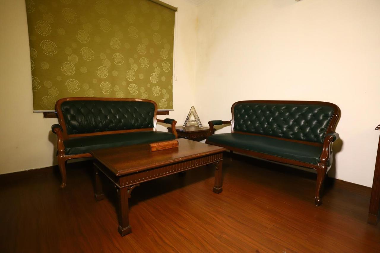 Hotel Ambica Palace Aiims New Delhi - Couple Friendly Local Id Accepted Exterior foto